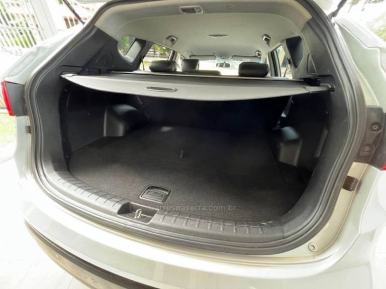 HYUNDAI - SANTA FÉ - 2014/2015 - Prata - R$ 95.900,00