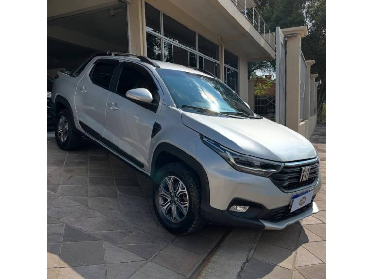 FIAT - STRADA - 2021/2021 - Prata - R$ 97.900,00