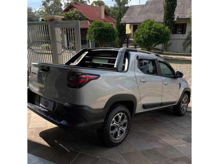 FIAT - STRADA - 2021/2021 - Prata - R$ 97.900,00