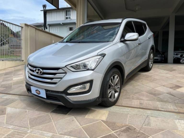 HYUNDAI - SANTA FÉ - 2014/2015 - Prata - R$ 95.900,00