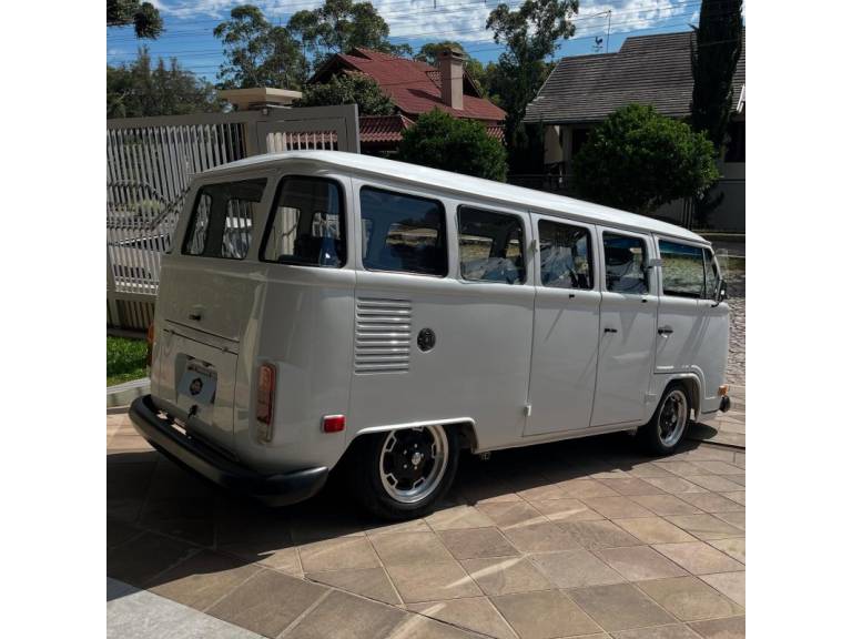 VOLKSWAGEN - KOMBI - 1997/1997 - Branca - R$ 54.000,00