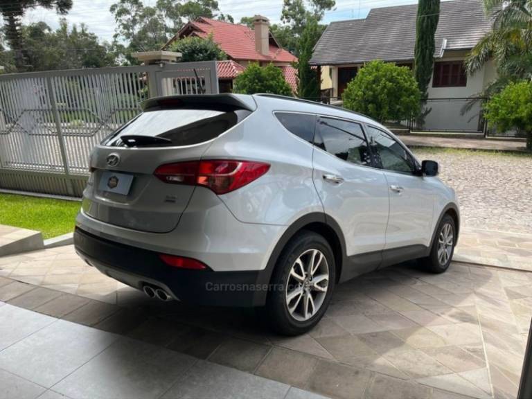HYUNDAI - SANTA FÉ - 2014/2015 - Prata - R$ 95.900,00