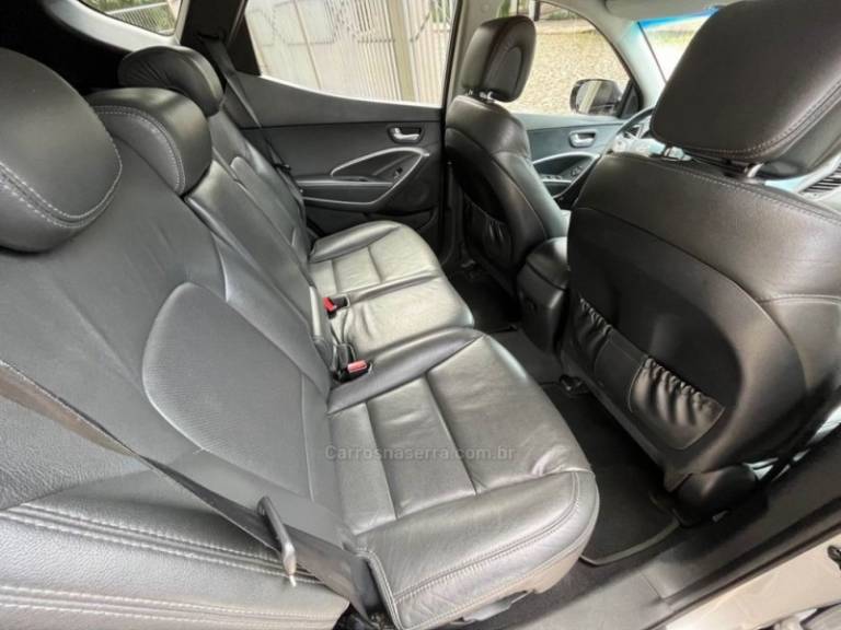 HYUNDAI - SANTA FÉ - 2014/2015 - Prata - R$ 95.900,00
