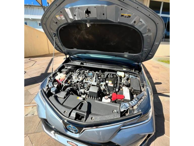 TOYOTA - COROLLA - 2022/2023 - Cinza - R$ 155.900,00