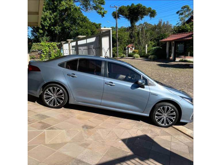 TOYOTA - COROLLA - 2022/2023 - Cinza - R$ 155.900,00