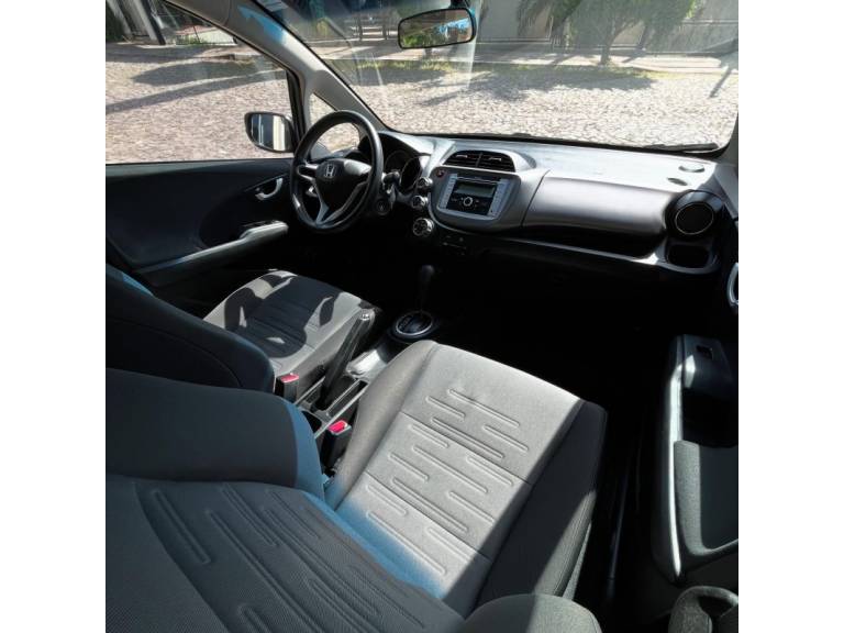 HONDA - FIT - 2014/2014 - Preta - R$ 57.900,00