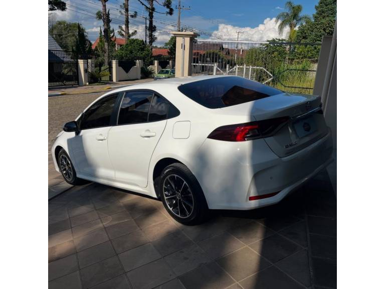 TOYOTA - COROLLA - 2021/2021 - Branca - R$ 114.900,00