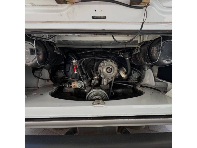 VOLKSWAGEN - KOMBI - 1997/1997 - Branca - R$ 54.000,00