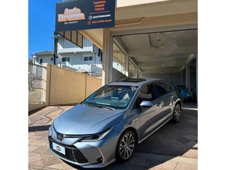 TOYOTA - COROLLA - 2022/2023 - Cinza - R$ 155.900,00