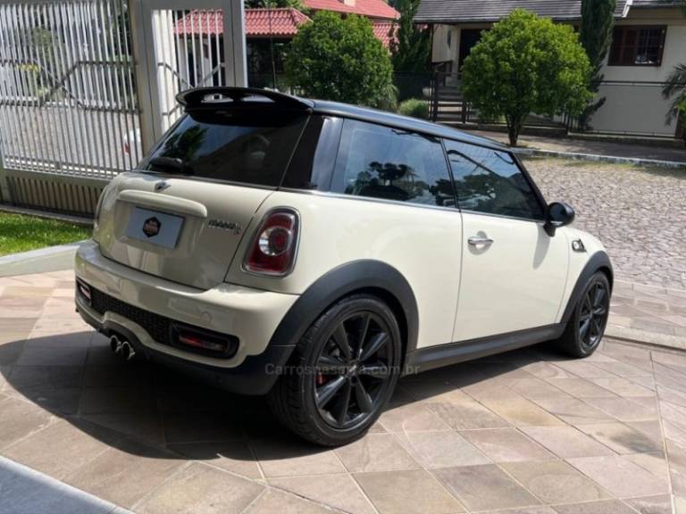 MINI - COOPER - 2012/2012 - Branca - R$ 75.900,00