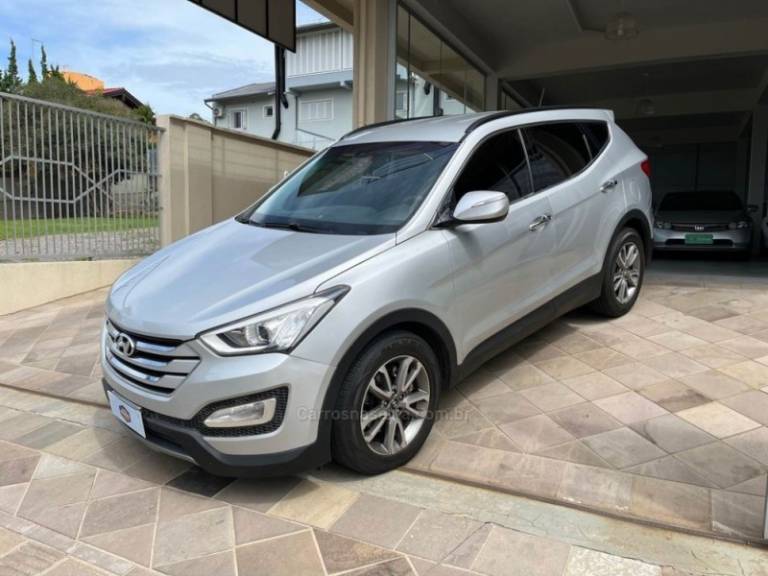 HYUNDAI - SANTA FÉ - 2014/2015 - Prata - R$ 95.900,00